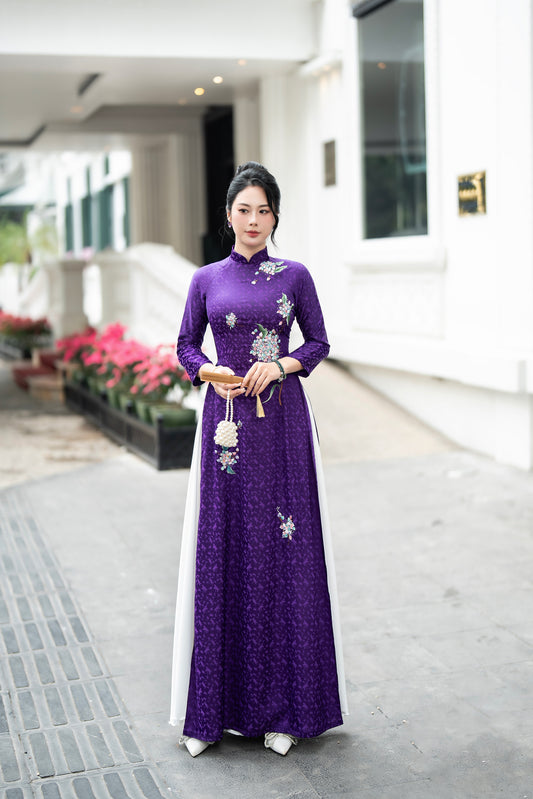 HanoiSilkCo: Premium Silk Vietnamese Gown with Hand-Stitched Artistry